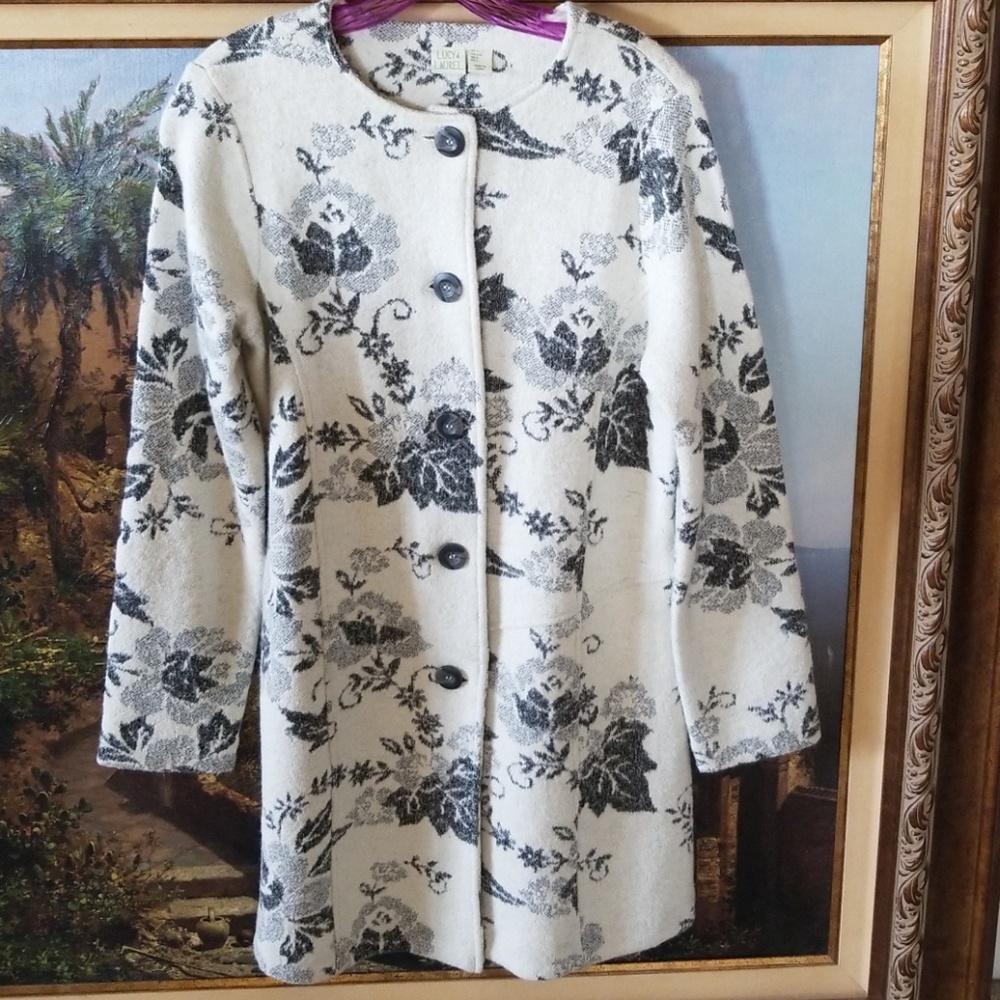 Lucy & Laurel Wool jacket pretty print